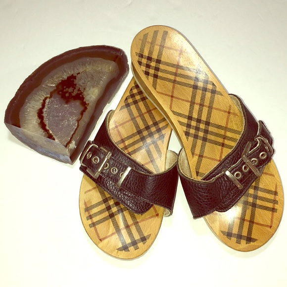 BURBERRY VTG Nova Check wooden & leather clogs - Picture 1 of 8